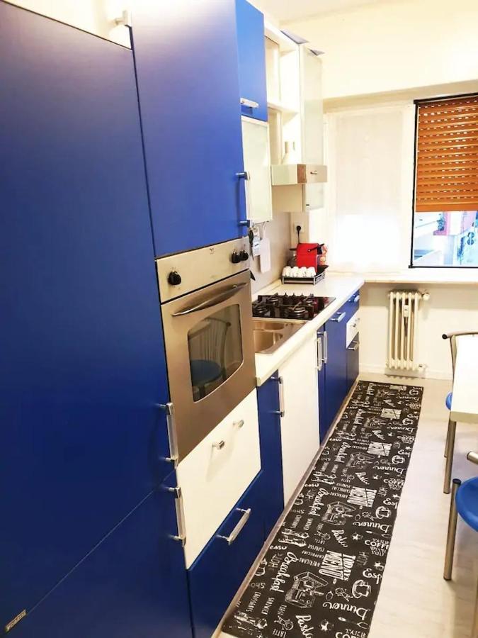 J&M House -Fronte Ospedale- Incluso Netflix E Disney Plus 乌迪内 外观 照片