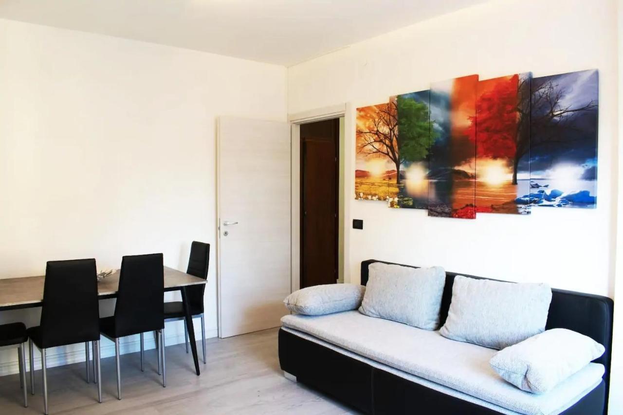 J&M House -Fronte Ospedale- Incluso Netflix E Disney Plus 乌迪内 外观 照片