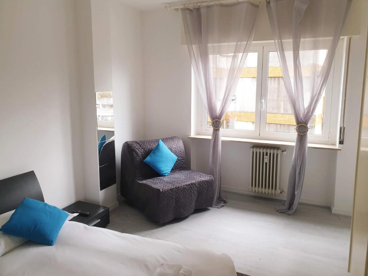 J&M House -Fronte Ospedale- Incluso Netflix E Disney Plus 乌迪内 外观 照片