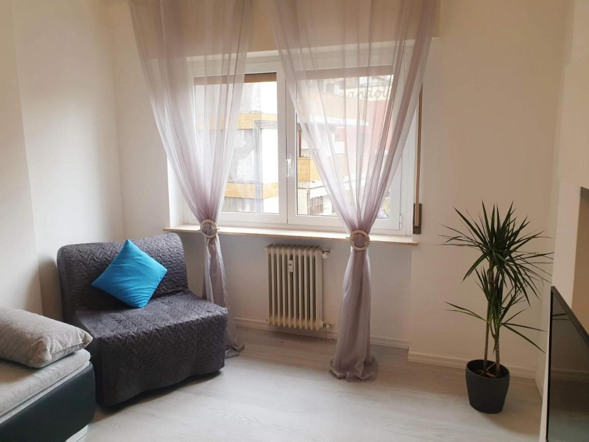 J&M House -Fronte Ospedale- Incluso Netflix E Disney Plus 乌迪内 外观 照片